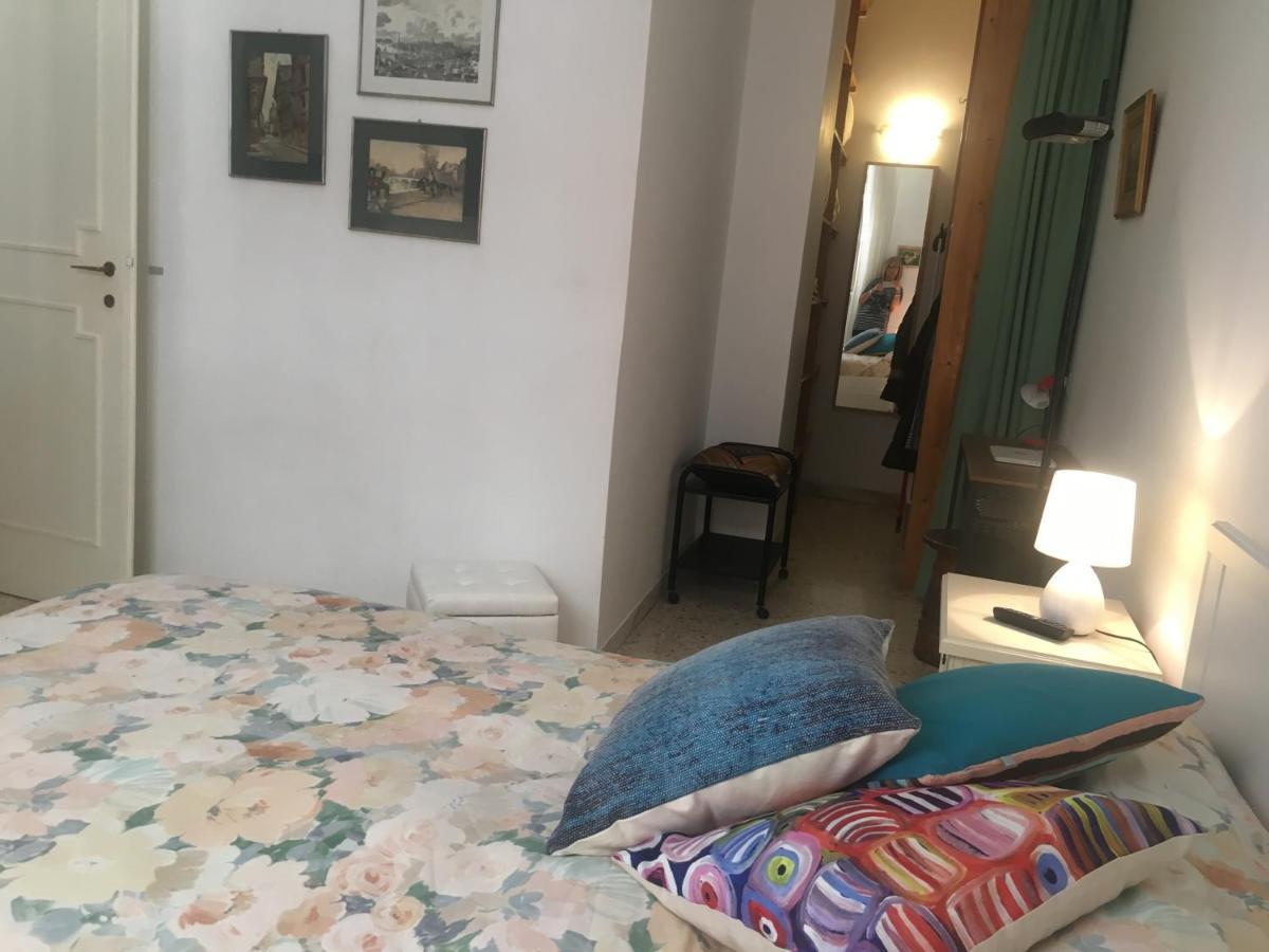 A Apartment Rom